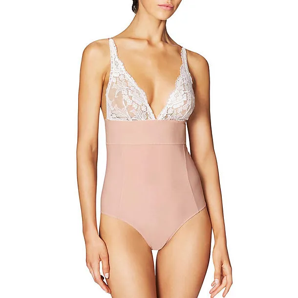 Bella Admiring Bodysuit