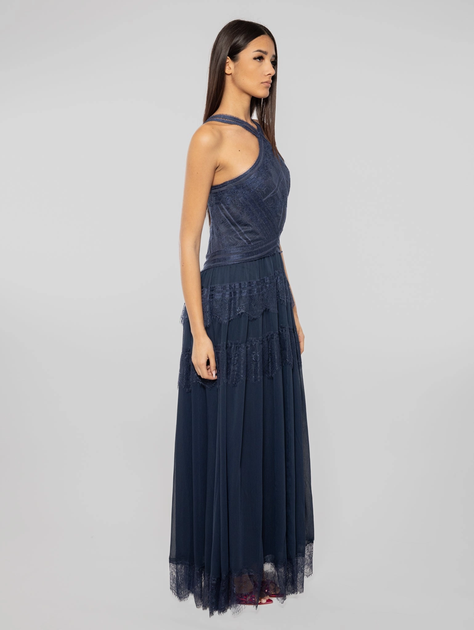 Long Lace Dress with American Neckline in Blue